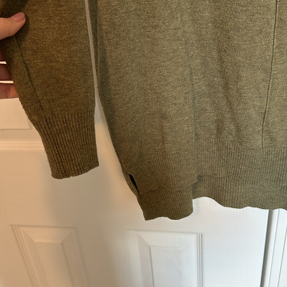 Oversized Olive Army Green V Neck Tunic Knit Sweater Size M - Picture 2 of 3